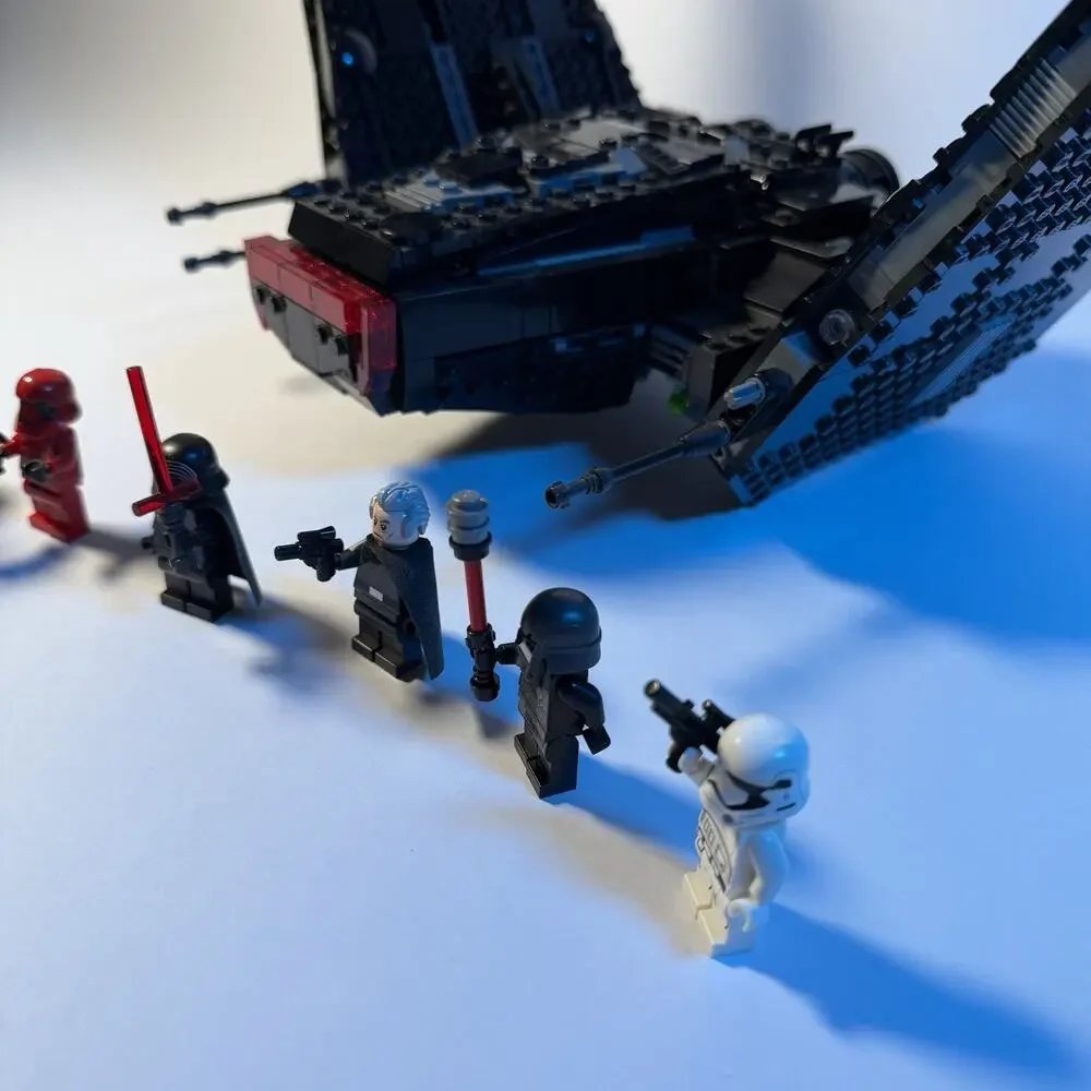 Kylo Ren Shuttle Lego 75256. Lovingly Kept. Book And Box.